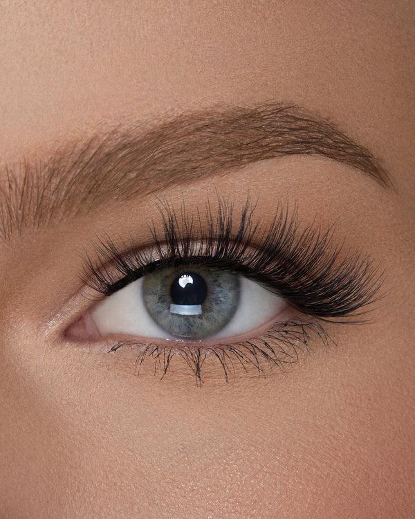 Lilly Lashes Ala Moana