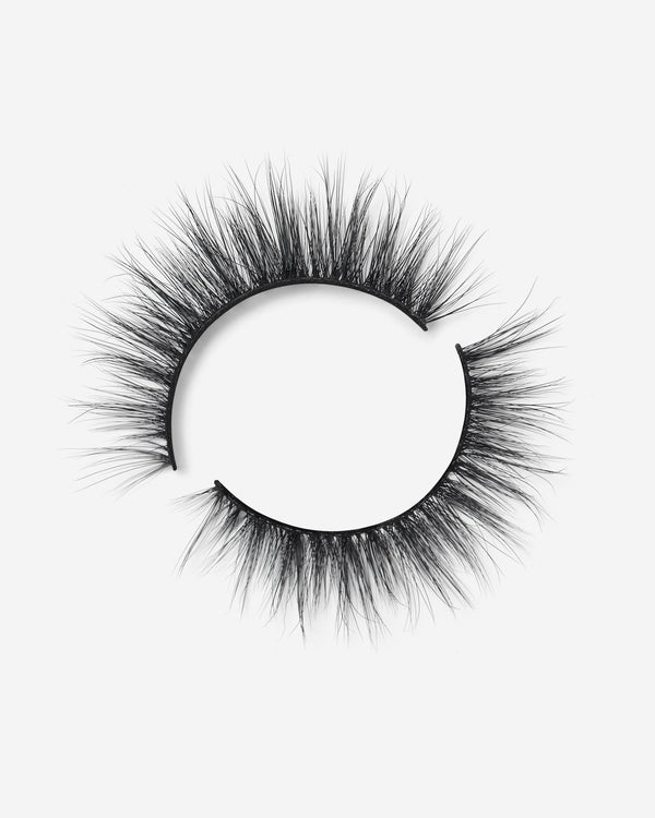 Lilly Lashes Blushing