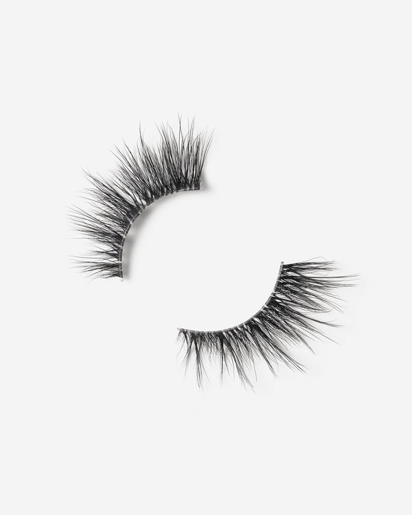 Lilly Lashes Enticing Half Lash