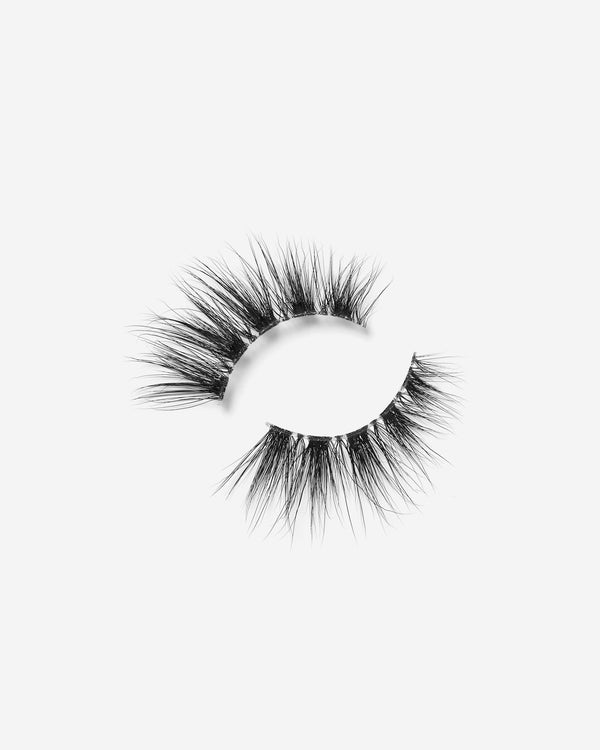 Lilly Lashes Inviting Half Lash