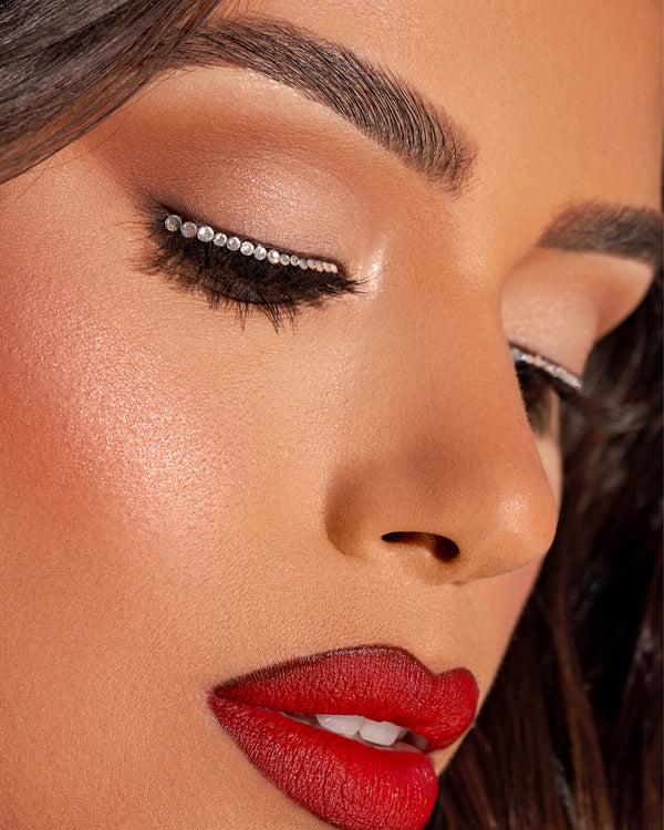 Lilly Lashes Old Money