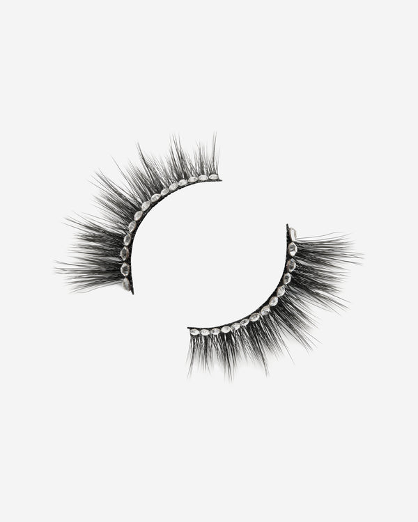 Lilly Lashes Old Money