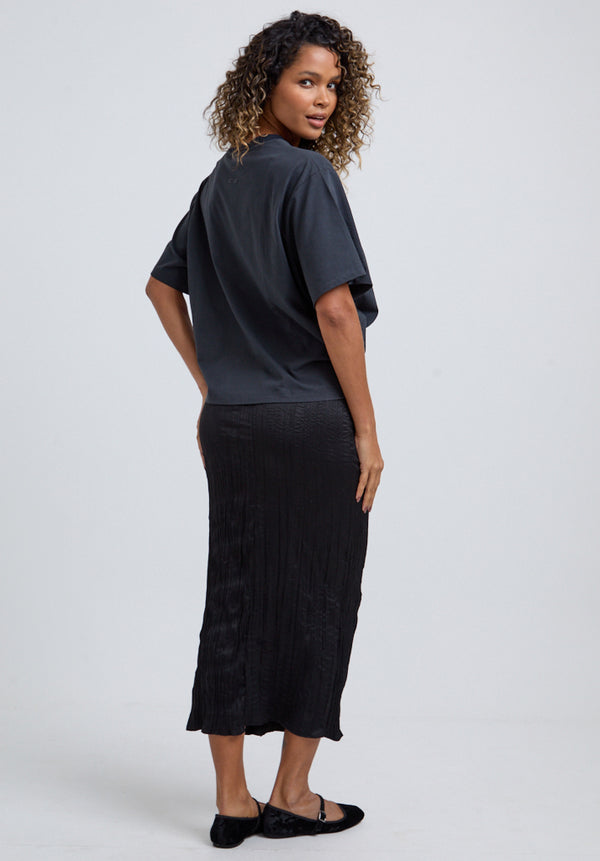 Lily And Lionel Lala Crinkle Pencil Midi Skirt In Black