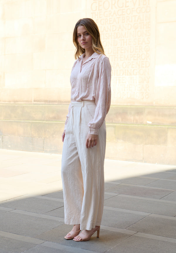 Lily And Lionel Marrianne Peter Pan Collar Tonal Foulard Floral Print Shirt In Pink