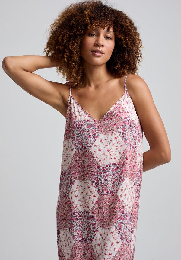 Lily And Lionel Rosie V-Neck Aster Patchwork Print Nightie In Pink