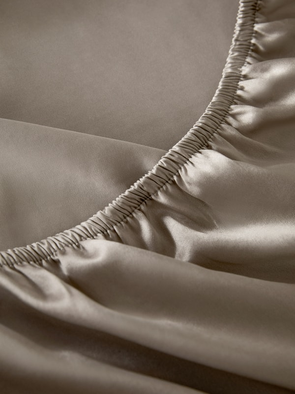 Lilysilk 25 Momme Seamless Luxury Fitted Sheet