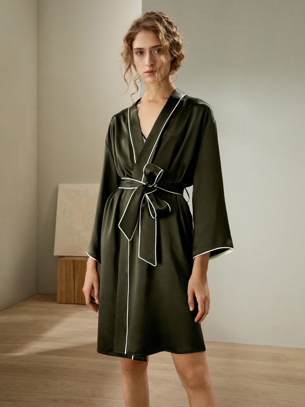 lilysilk Contrast Piping Long Sleeves Night Robe
