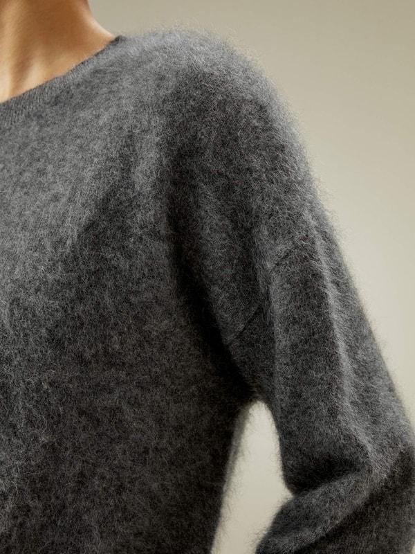 Lilysilk Relaxed Drop-Shoulder Cashmere Sweater