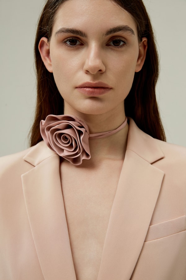 Lilysilk Rosette Silk Collar Necklace