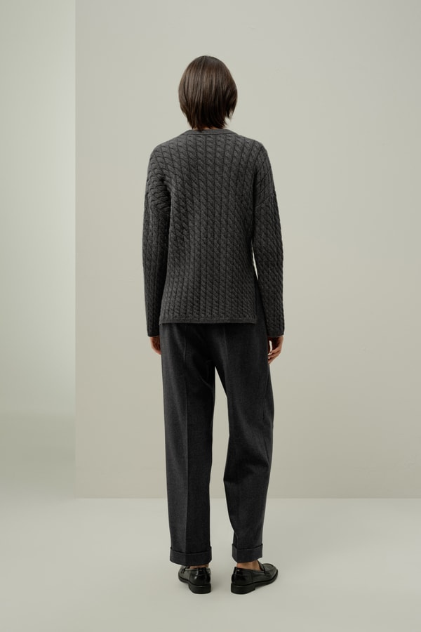 Lilysilk Round-Neck Cable-Knit Cashmere Sweater