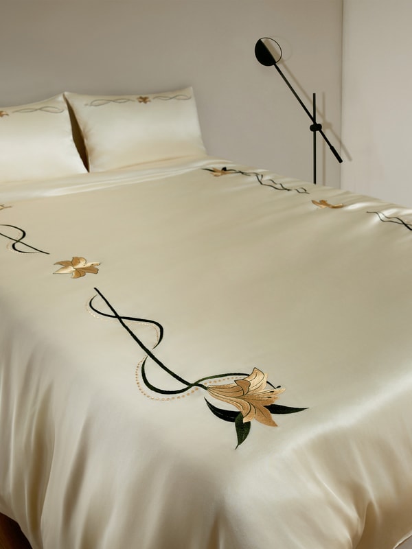 Lilysilk Silk Duvet Cover With Lily Embroidery