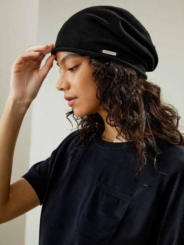 Lilysilk Versatile Metal Logo Silk Beanie
