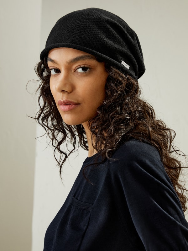 lilysilk Versatile Metal Logo Silk Beanie