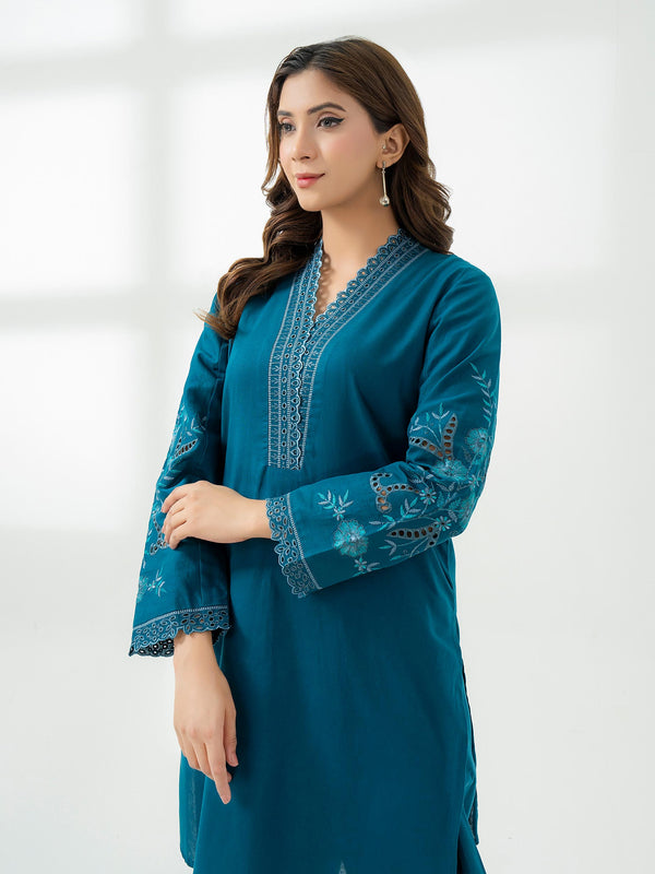 Limelight 2 Piece Khaddar Suit-Embroidered (Pret)