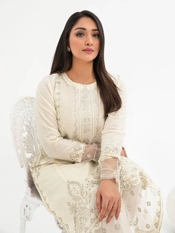 Limelight 2 Piece Khaddar Suit-Embroidered (Pret)