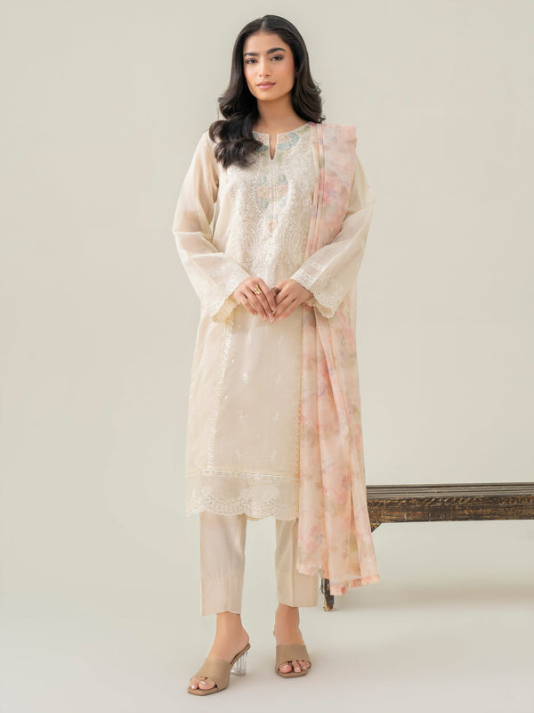 Limelight 3 Piece Rajjo Net Suit-Embroidered (Pret)