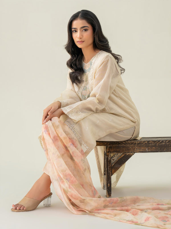 limelight 3 Piece Rajjo Net Suit-Embroidered (Pret)