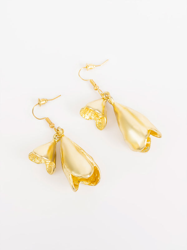 limelight Dangling Flower Earrings