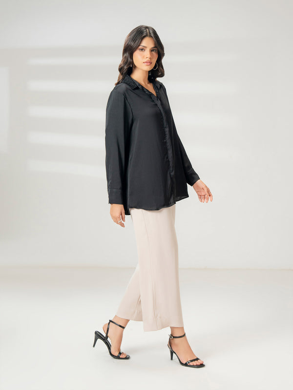 Limelight Embroidered Grip Top