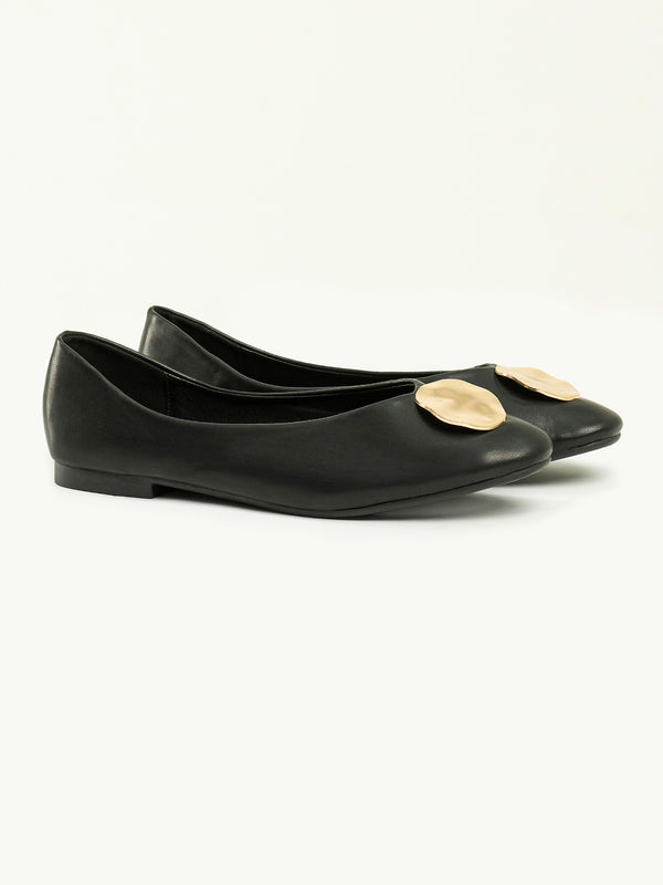 Limelight Metallic Brooch Pumps