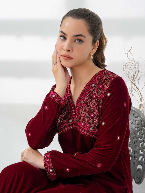 Limelight Velvet Pishwas-Embroidered (Pret)