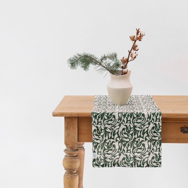 linen tales Evergreen Damask Linen Table Runner