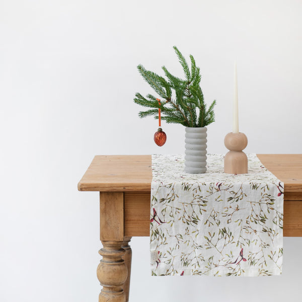 linen tales Mistletoe Linen Table Runner