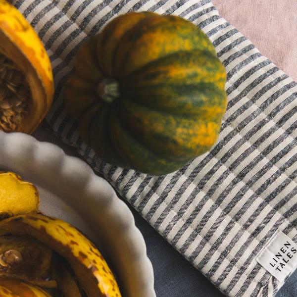 Linen Tales Thin Black Stripes Linen Oven Mitt