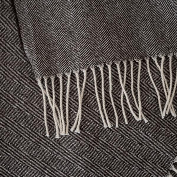 Linenme Extra Fine Merino Wool Throw Henry Choco Grey