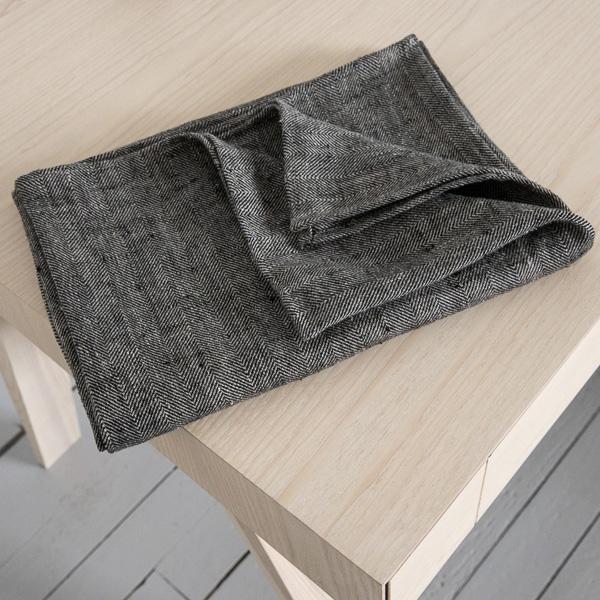 Linenme Huckaback Linen Bath Towel Chevron In Black