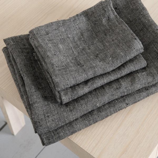 Linenme Huckaback Linen Bath Towel Set Chevron In Black