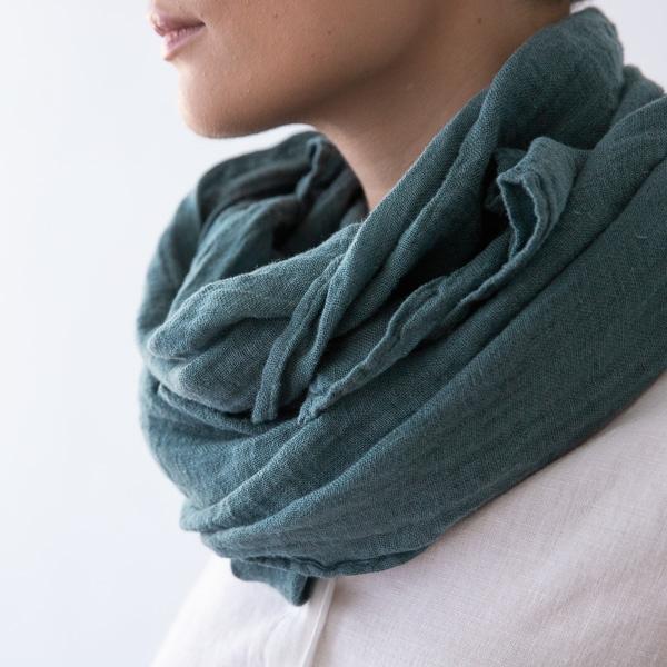 Linenme Balsam Green Linen Summer Scarf Garza