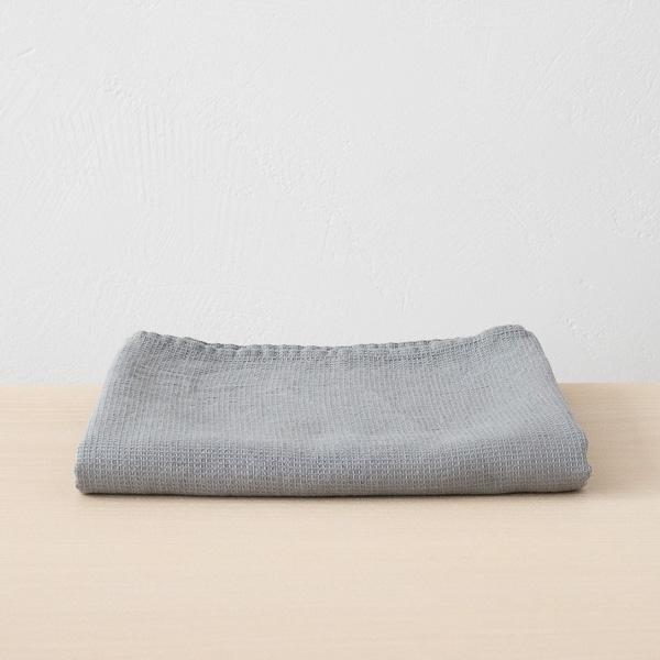 Linenme Graphite Linen Waffle Bath Towel Washed