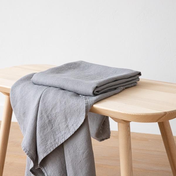 linenme Graphite Linen Waffle Bath Towel Washed