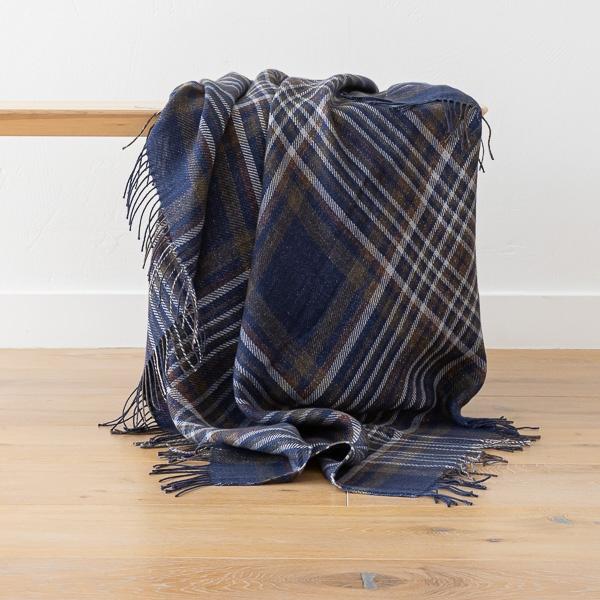 linenme Indigo Square Linen Throw Paolo