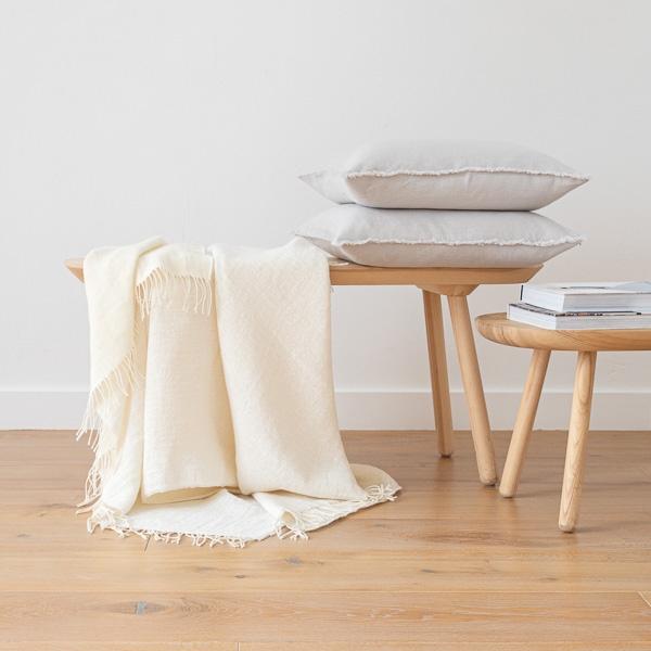 Linenme Ivory Linen Throw Sofia