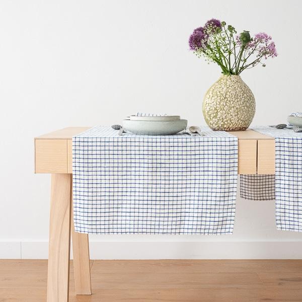 Linenme Linen Runner Graphic Check Off White Blue