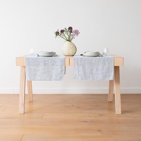 Linenme Linen Runner Graphic Check Off White Blue