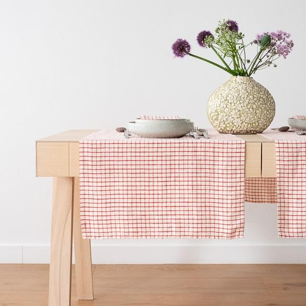 Linenme Linen Runner Graphic Check Off White Red