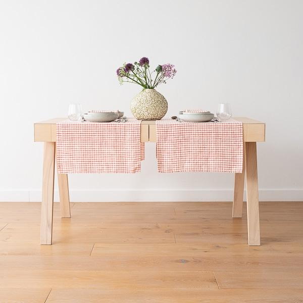 Linenme Linen Runner Graphic Check Off White Red