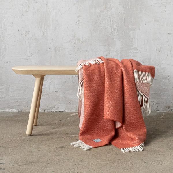 Linenme Rust Wool Throw Roberto