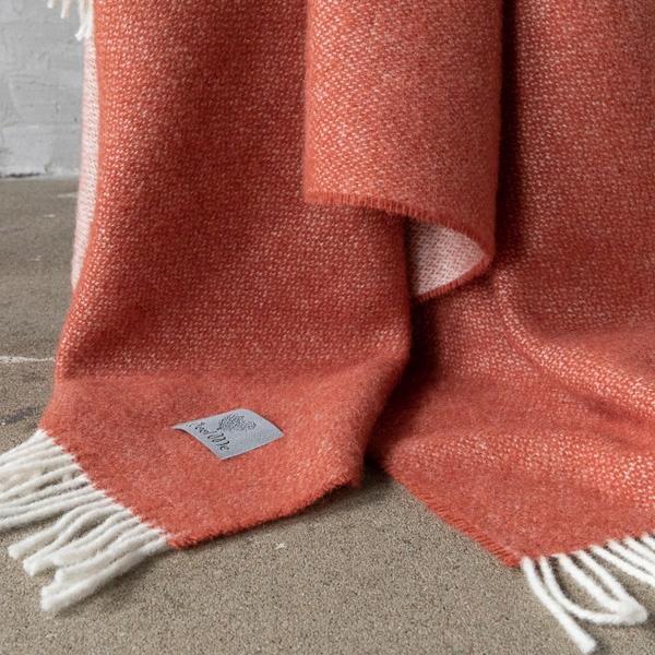 Linenme Rust Wool Throw Roberto
