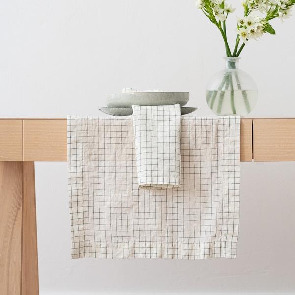 linenme Washed Linen Runner White Arctic Check