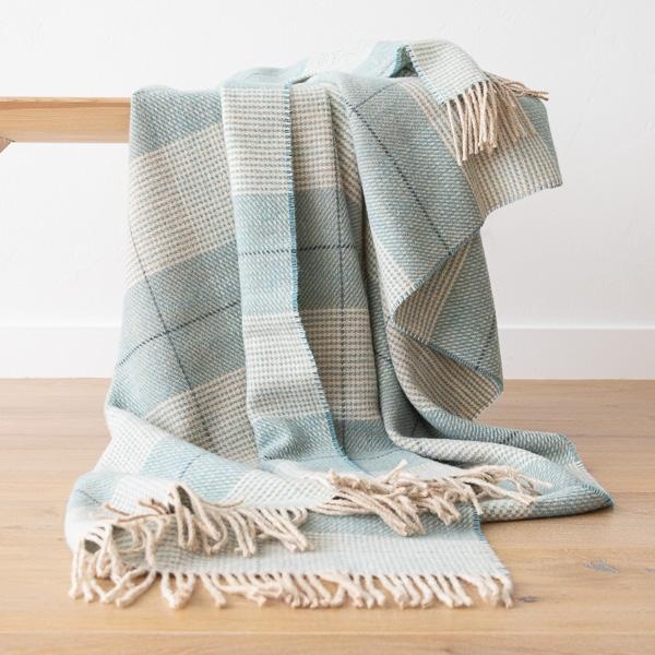 linenme Wool Throw Aqua Luigi