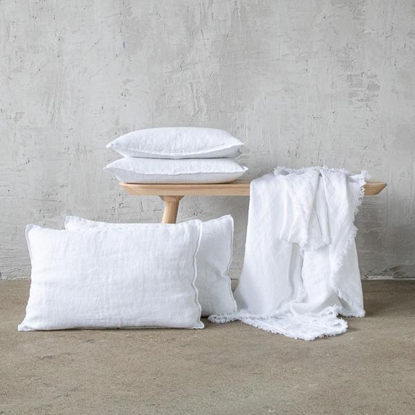 Linenme Optical White Linen Throw With Fringes Rustico