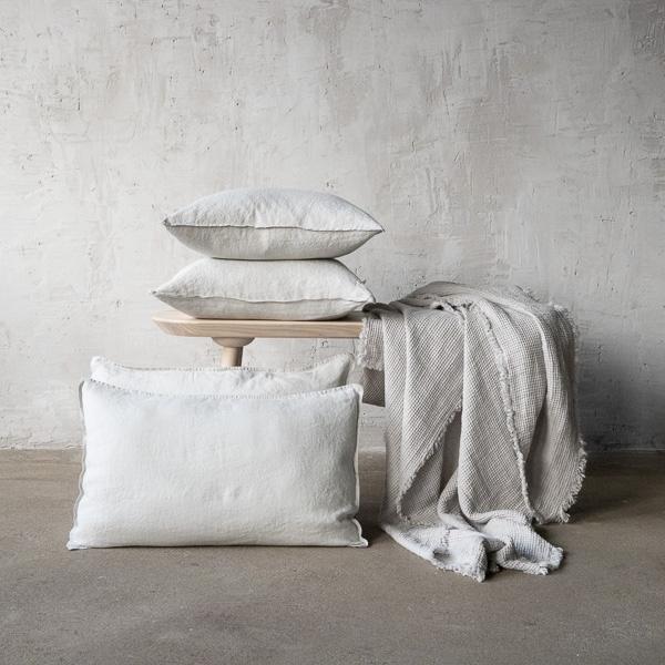 Linenme Silver Linen Throw With Fringes Washed Waffle