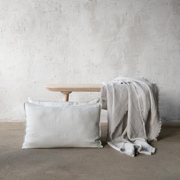 Linenme Silver Linen Throw With Fringes Washed Waffle