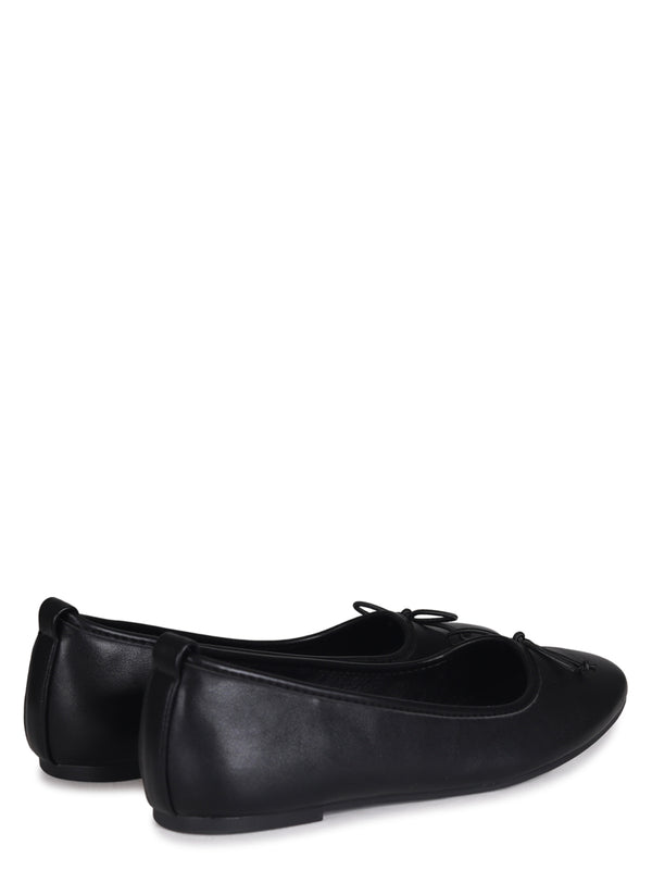 Linzi Black Faux Leather Pump With Small Bow Detail