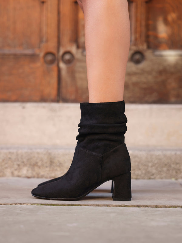 linzi Black Faux Suede Ruched Block Heel Ankle Boot