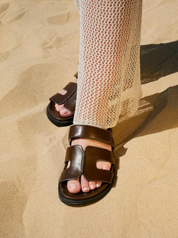 linzi Brown Faux Leather Footbed Linked Design Sandal